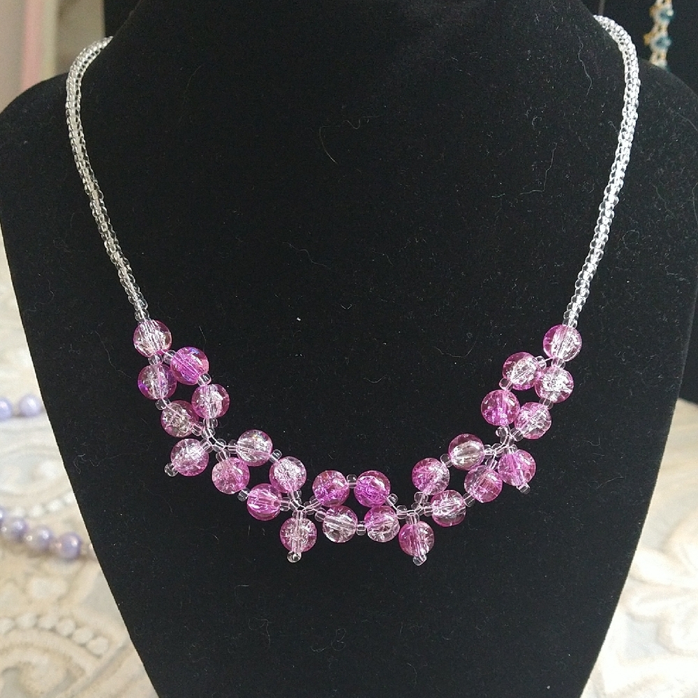 Elegant Pink and Silver Beaded Necklace